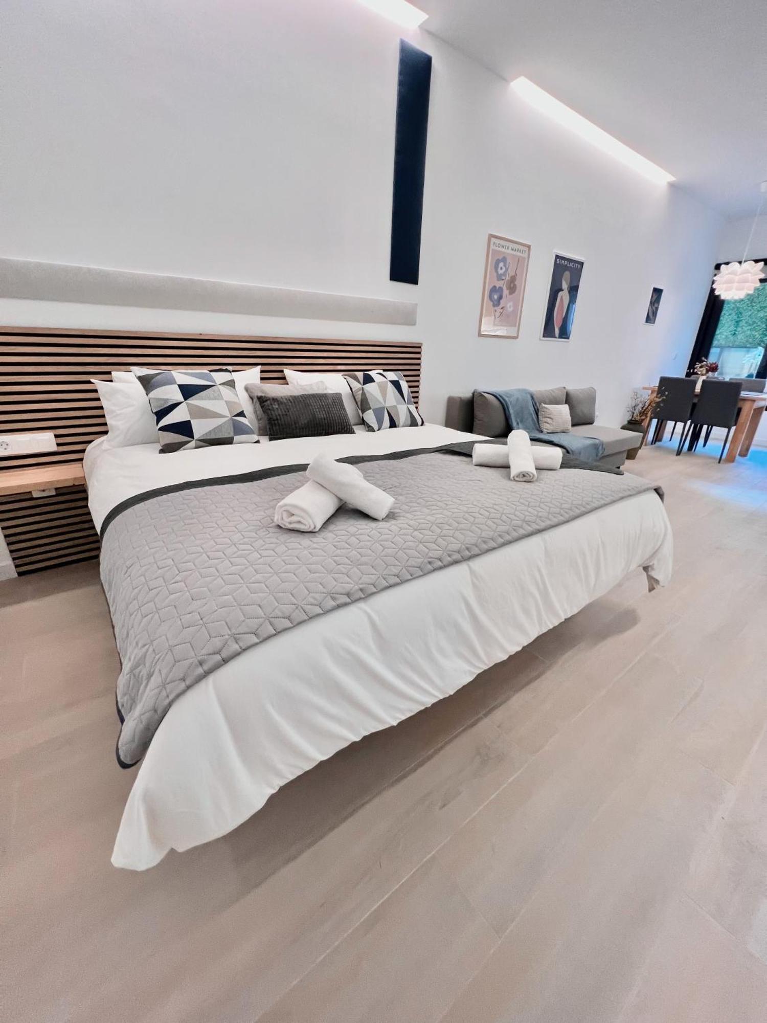 Sorolla Urban Suites Valencia Eksteriør billede